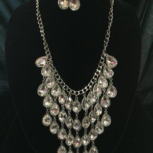 [SYWH] The Shanae NEW Zi Signature Series Collection Necklace and Earrings Set